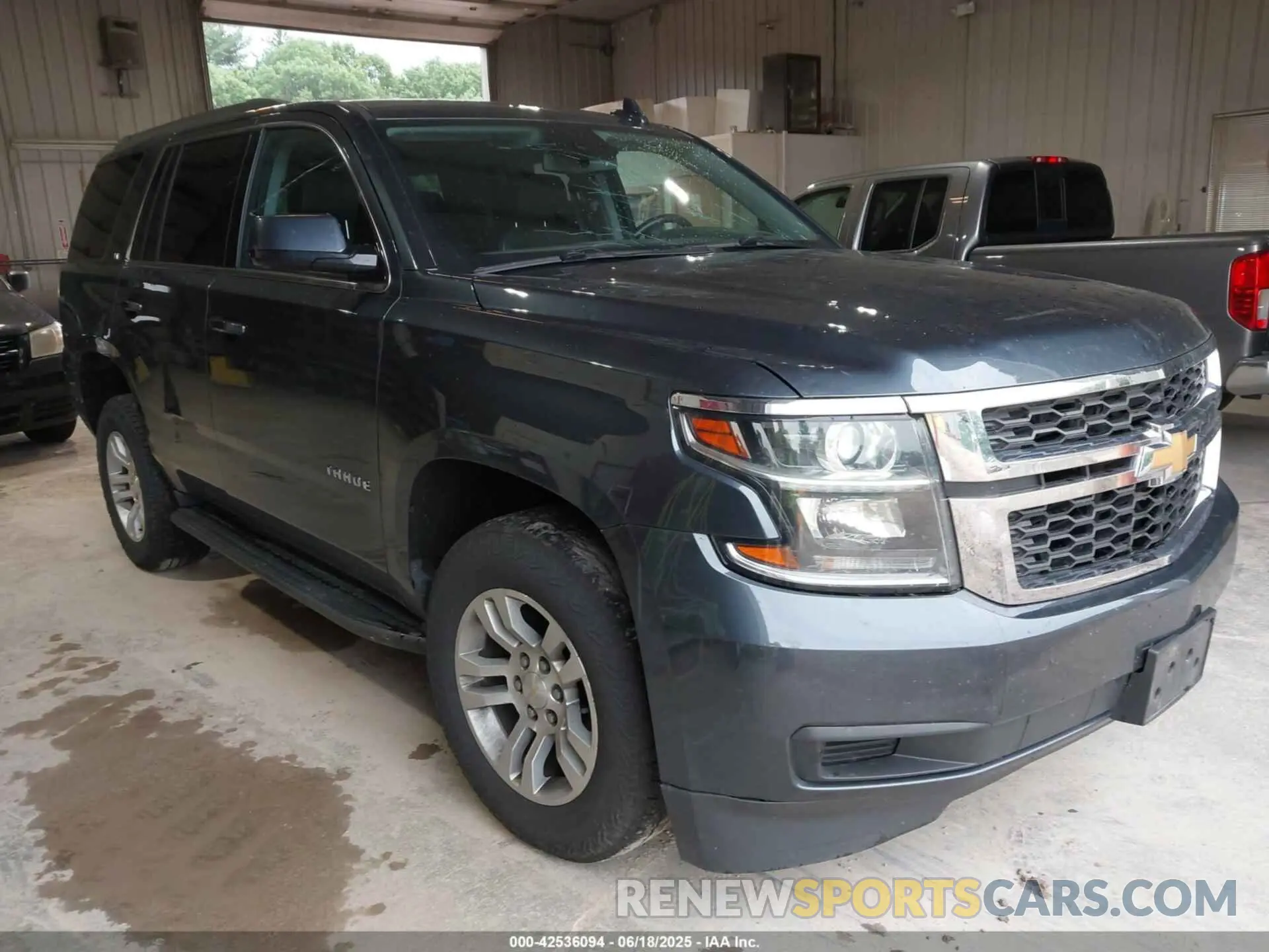 1 Photograph of a damaged car 1GNSKBKC3LR161181 CHEVROLET TAHOE 2020