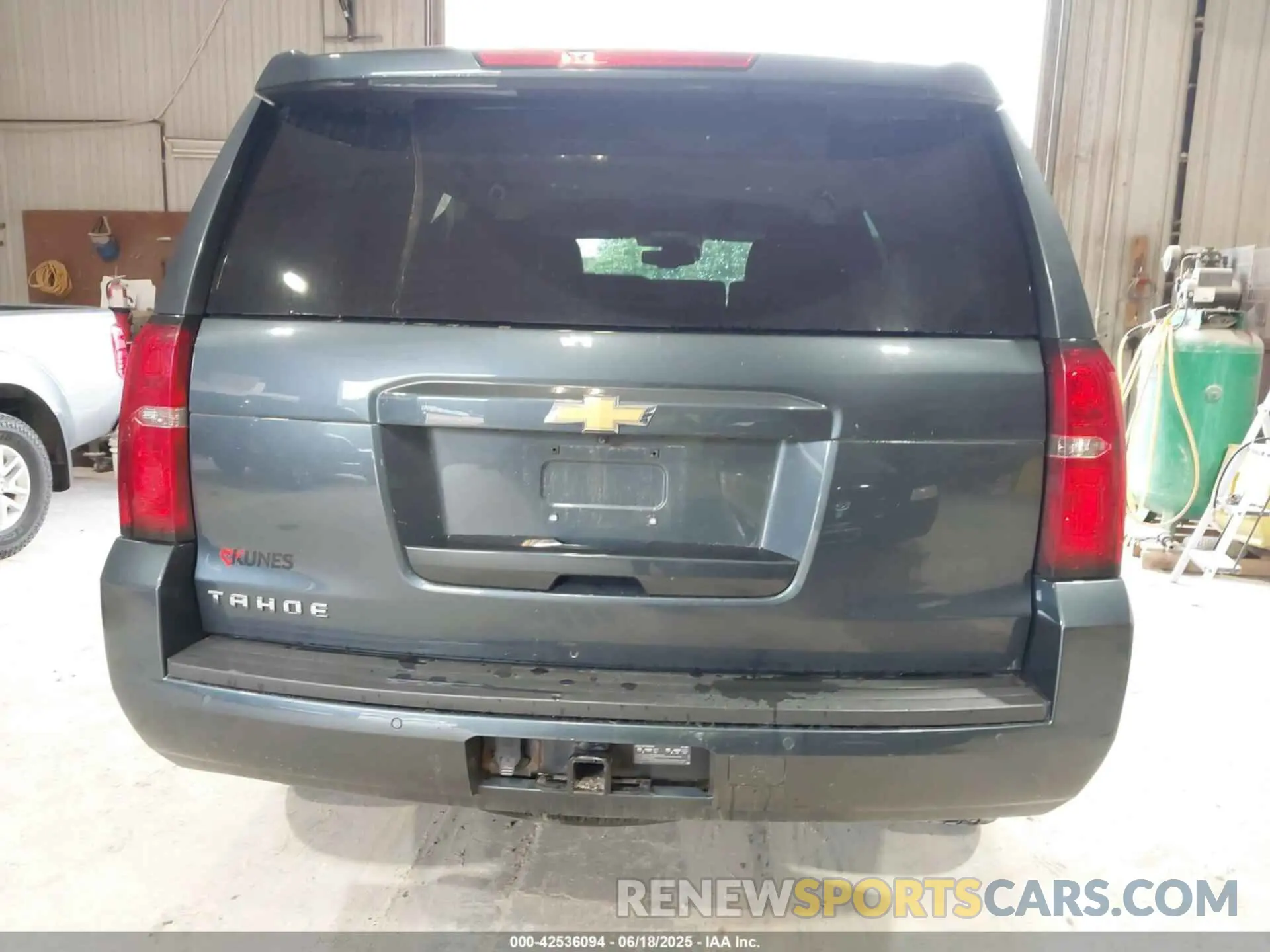 16 Photograph of a damaged car 1GNSKBKC3LR161181 CHEVROLET TAHOE 2020