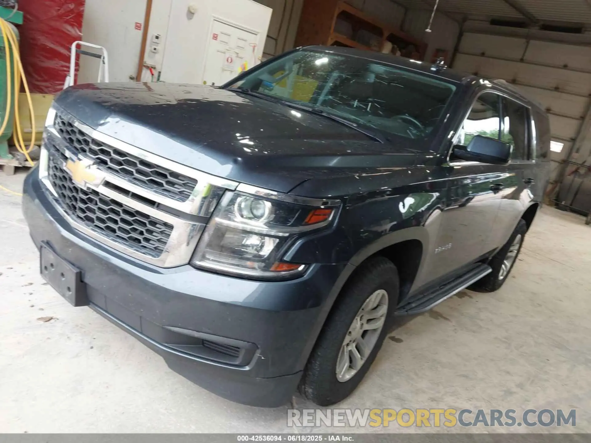 2 Photograph of a damaged car 1GNSKBKC3LR161181 CHEVROLET TAHOE 2020