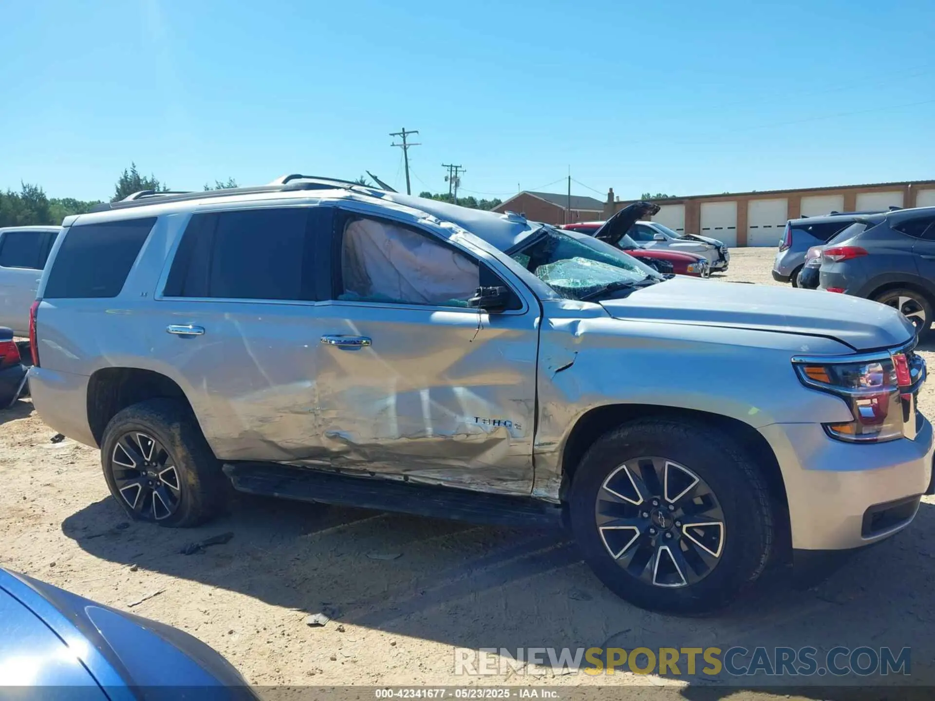 13 Photograph of a damaged car 1GNSKBKC5LR121085 CHEVROLET TAHOE 2020