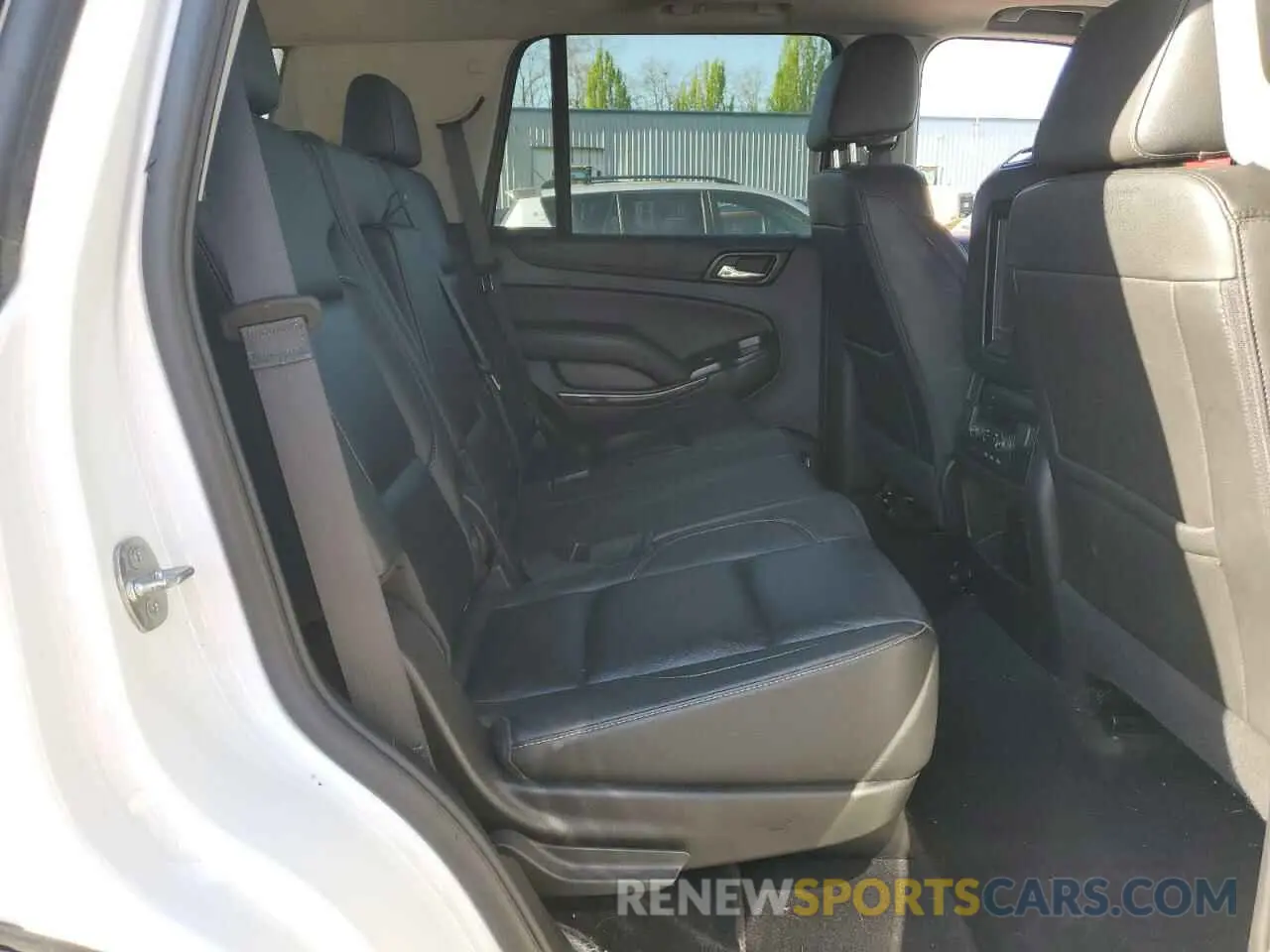 11 Photograph of a damaged car 1GNSKBKC5LR243378 CHEVROLET TAHOE 2020