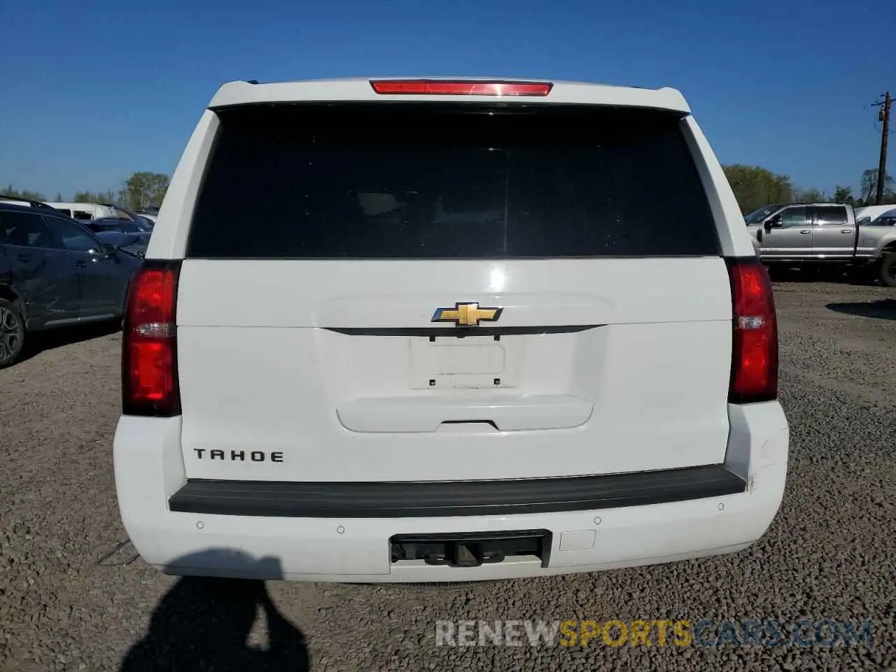 6 Photograph of a damaged car 1GNSKBKC5LR243378 CHEVROLET TAHOE 2020