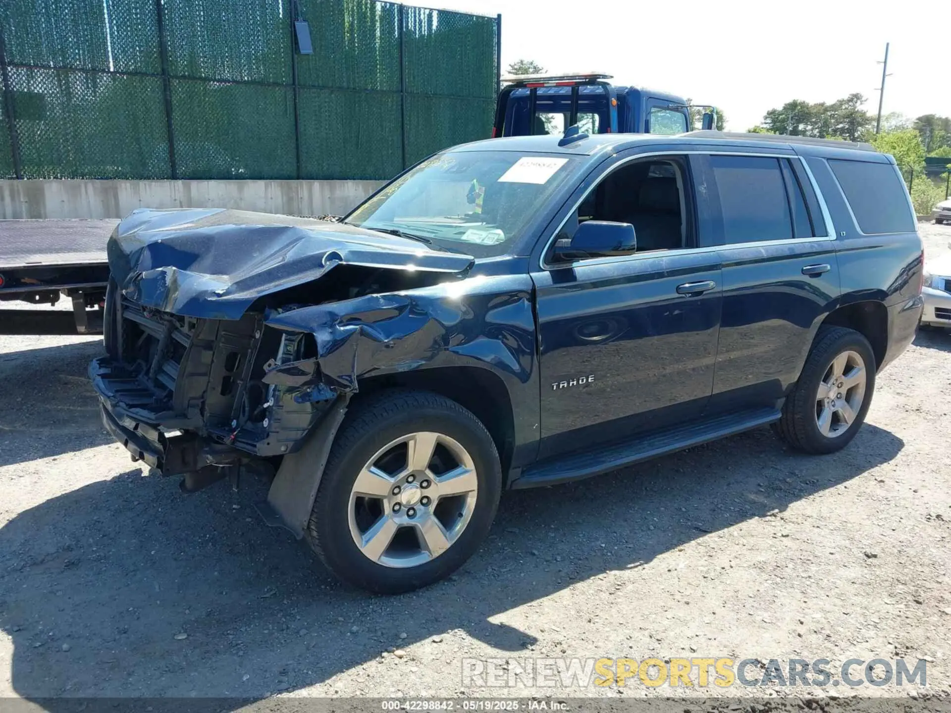 2 Photograph of a damaged car 1GNSKBKC6LR239081 CHEVROLET TAHOE 2020