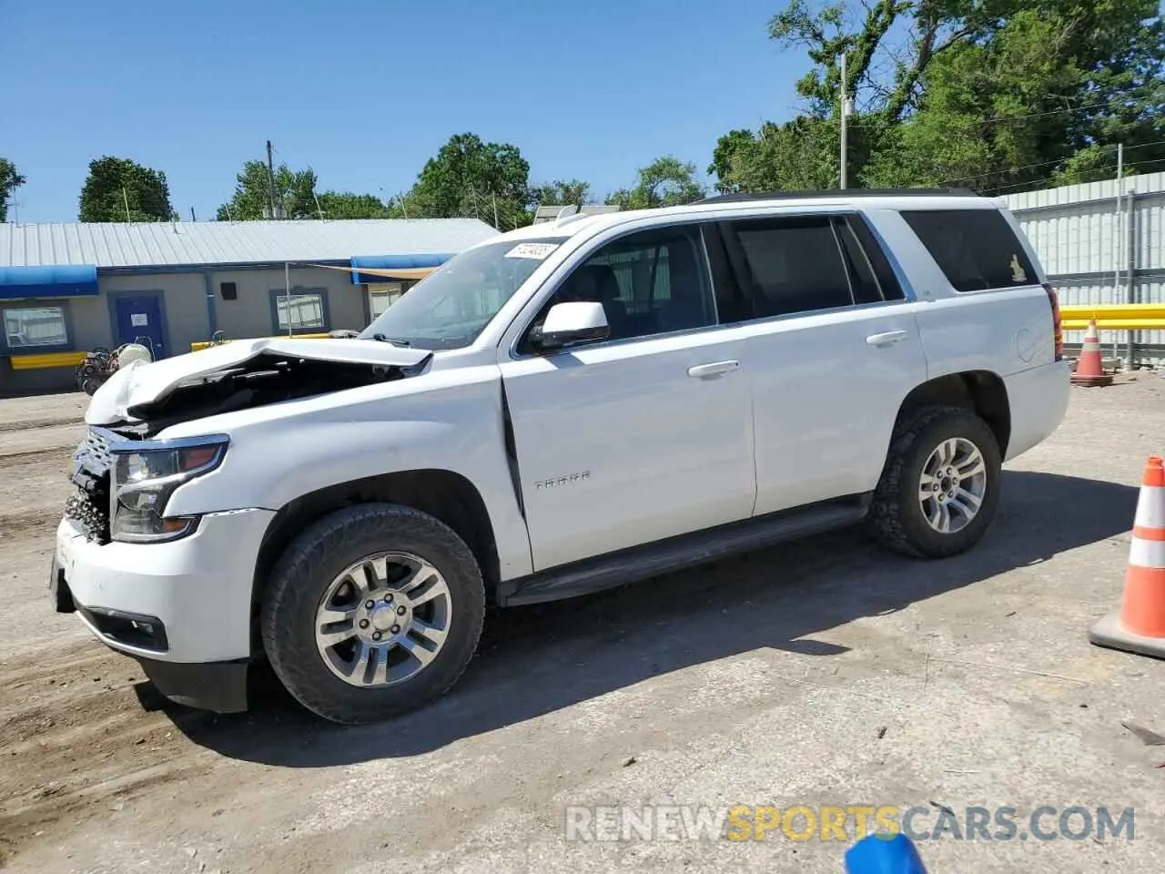 1 Photograph of a damaged car 1GNSKBKC6LR277295 CHEVROLET TAHOE 2020