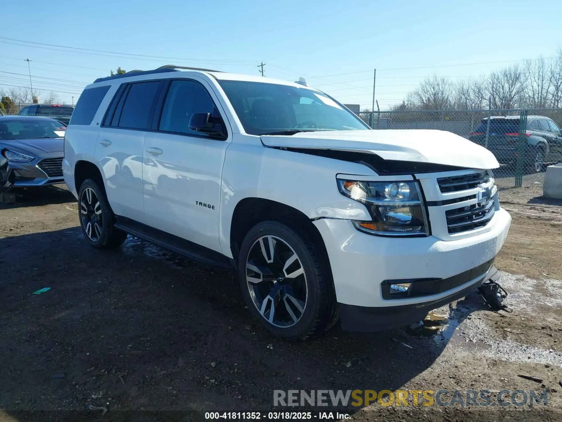 1 Photograph of a damaged car 1GNSKBKC8LR169132 CHEVROLET TAHOE 2020