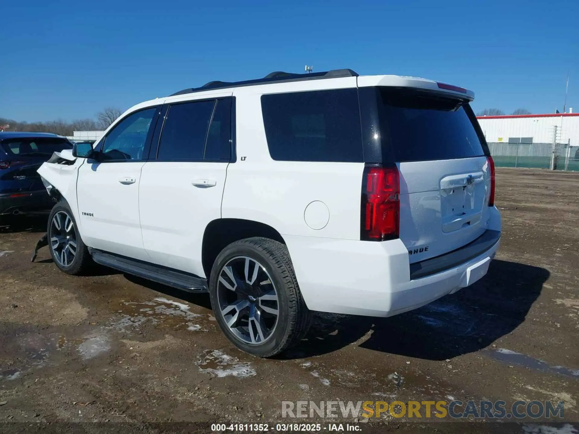 3 Photograph of a damaged car 1GNSKBKC8LR169132 CHEVROLET TAHOE 2020