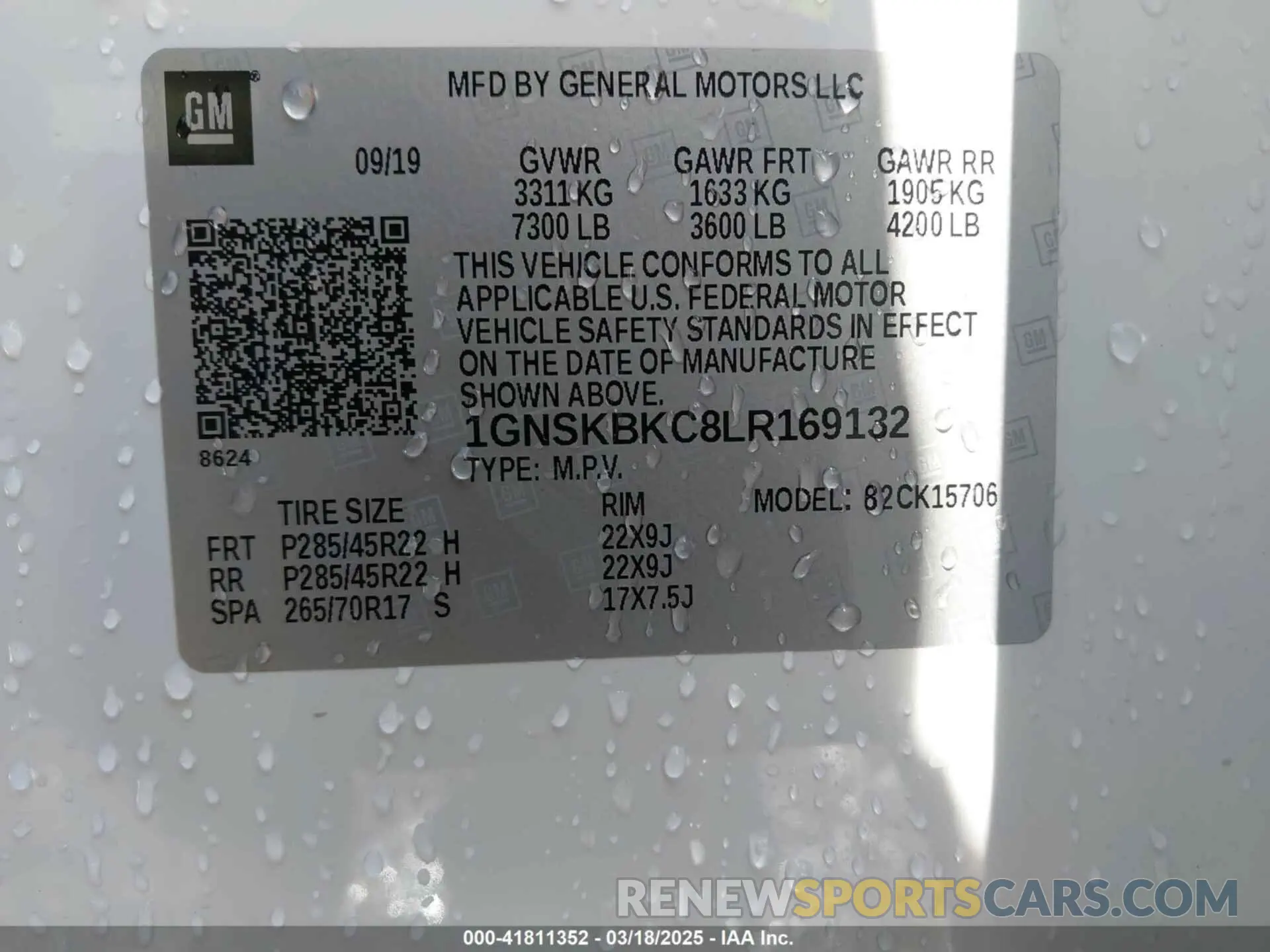 9 Photograph of a damaged car 1GNSKBKC8LR169132 CHEVROLET TAHOE 2020