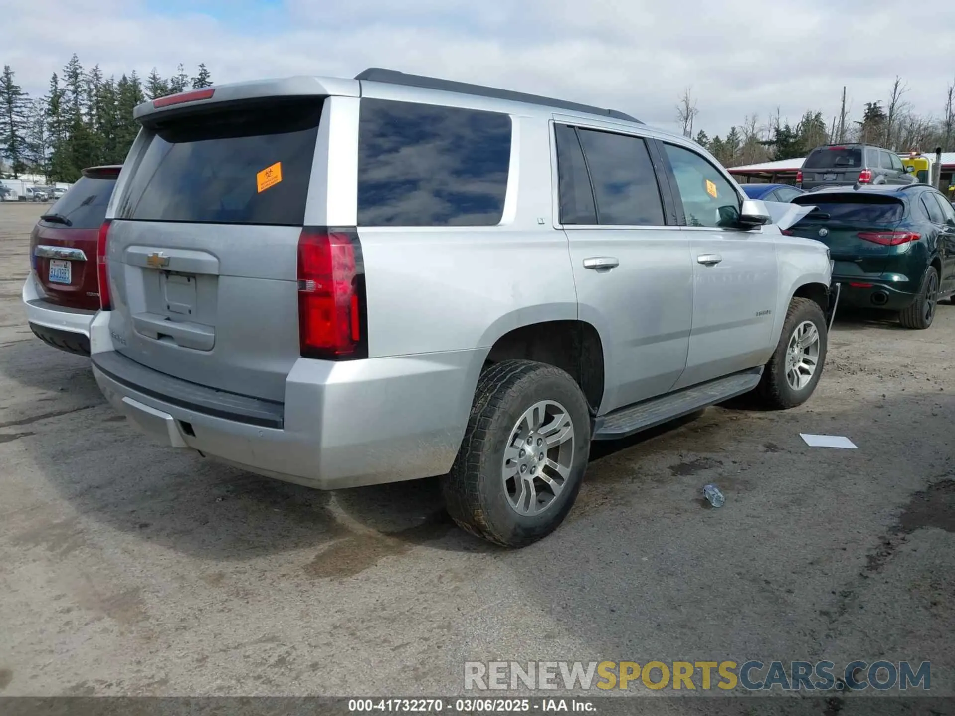 4 Photograph of a damaged car 1GNSKBKC9LR247708 CHEVROLET TAHOE 2020