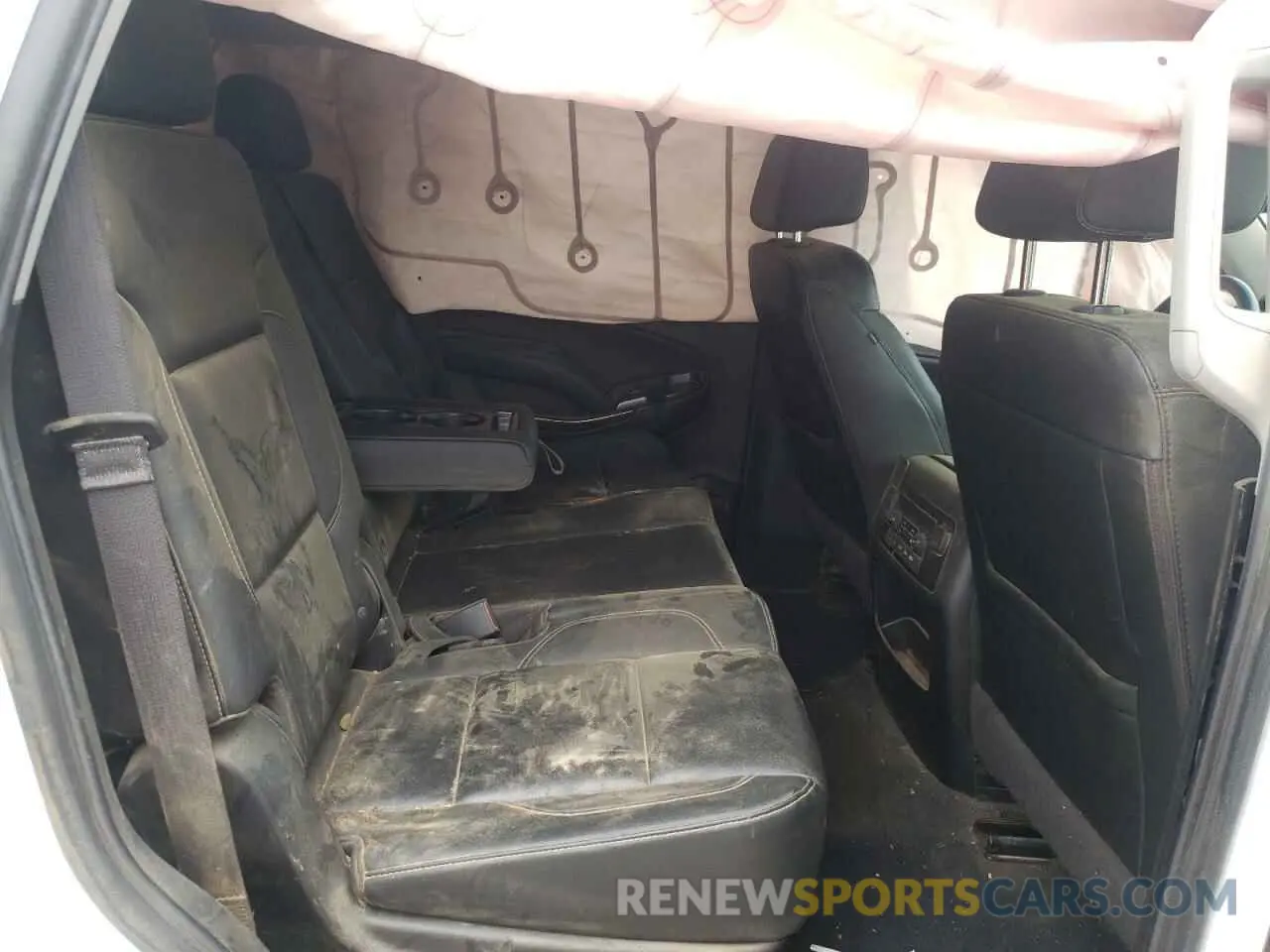 11 Photograph of a damaged car 1GNSKBKCXLR202986 CHEVROLET TAHOE 2020