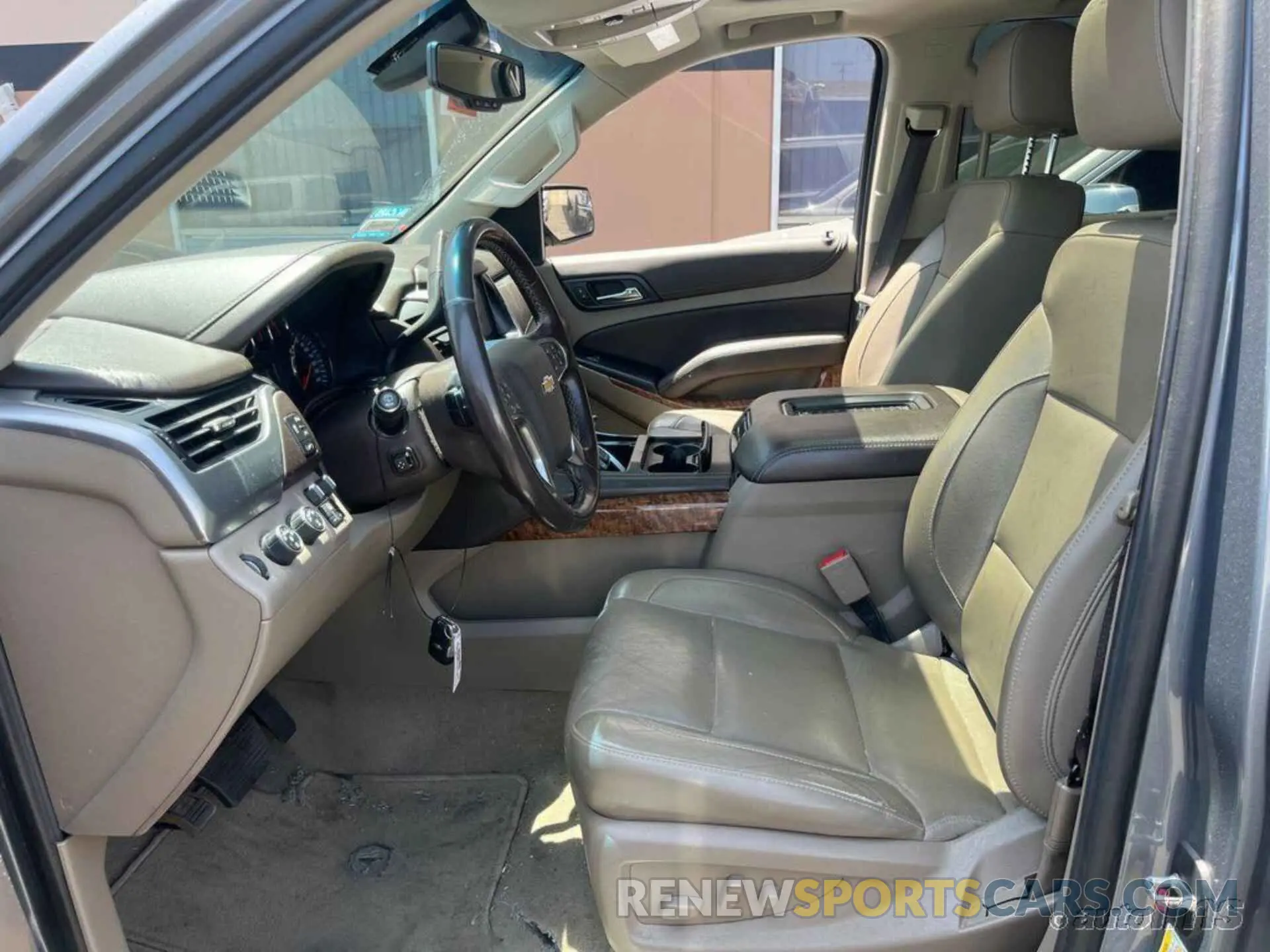 16 Photograph of a damaged car 1GNSKCKC1LR118397 CHEVROLET TAHOE 2020