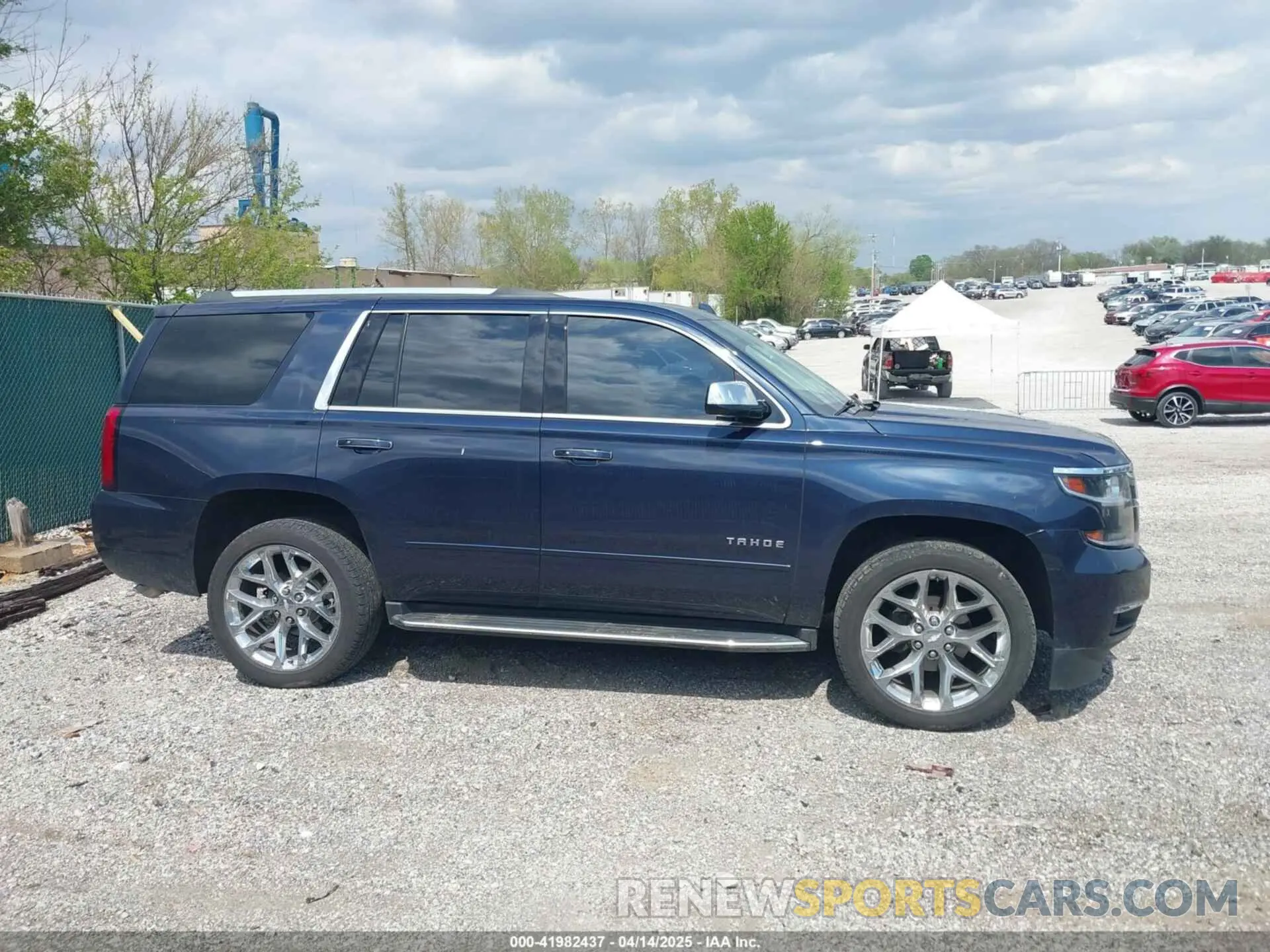 13 Photograph of a damaged car 1GNSKCKC8LR136735 CHEVROLET TAHOE 2020