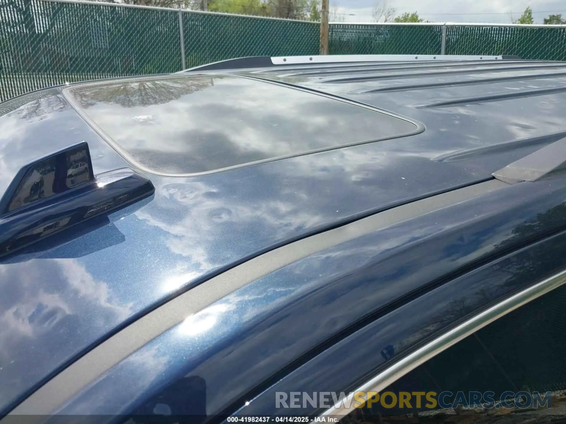 17 Photograph of a damaged car 1GNSKCKC8LR136735 CHEVROLET TAHOE 2020