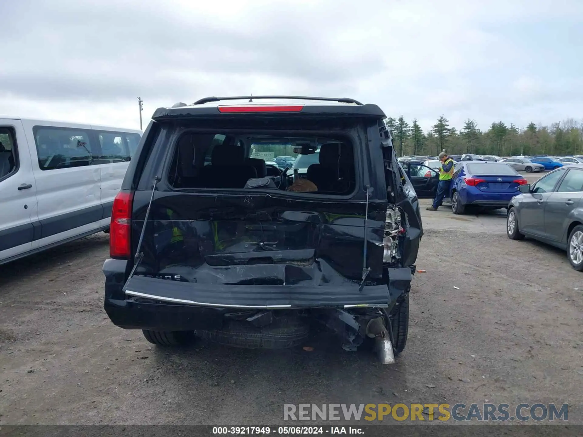 12 Photograph of a damaged car 1GNSKCKJ4LR126699 CHEVROLET TAHOE 2020