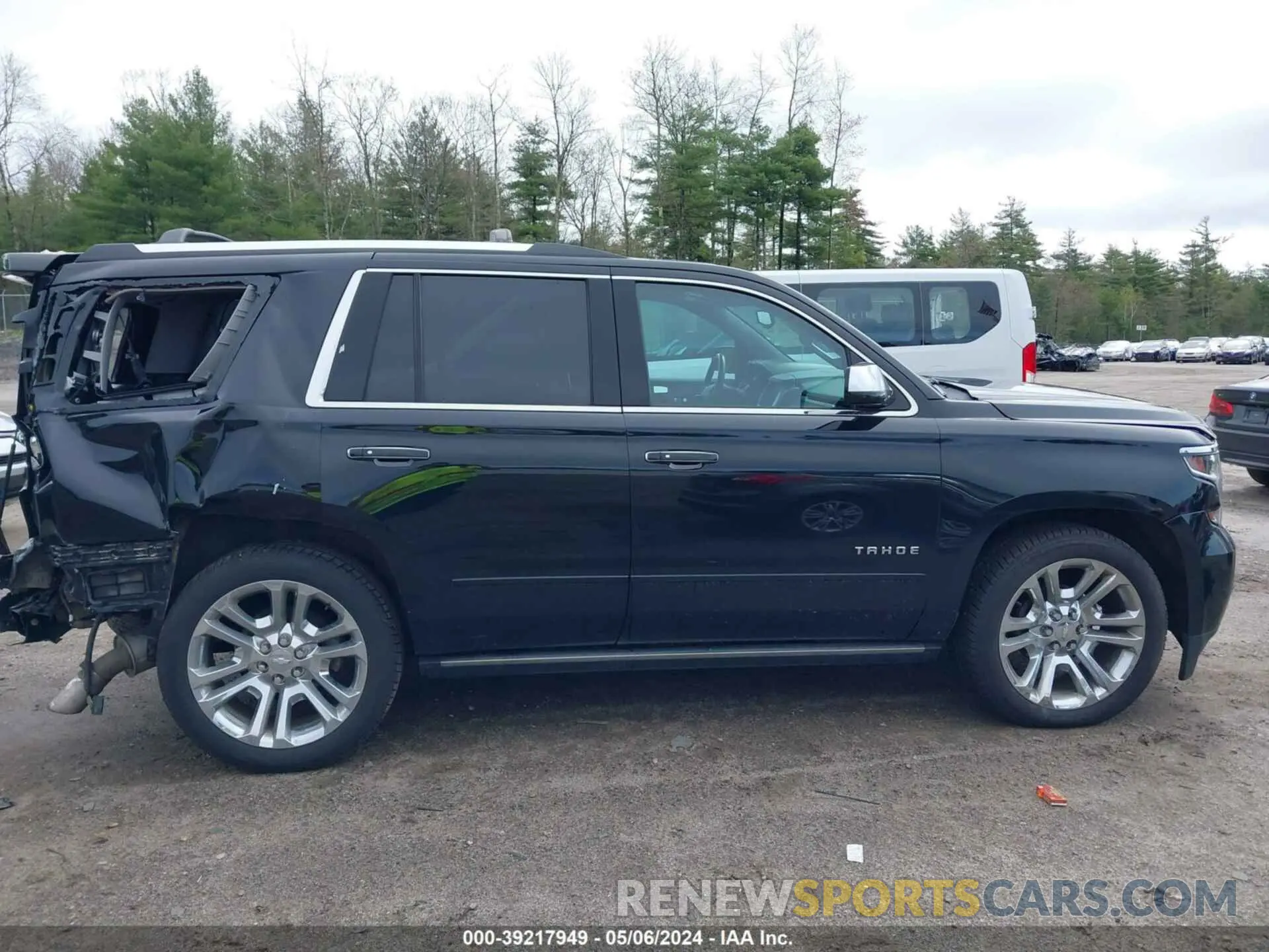 14 Photograph of a damaged car 1GNSKCKJ4LR126699 CHEVROLET TAHOE 2020