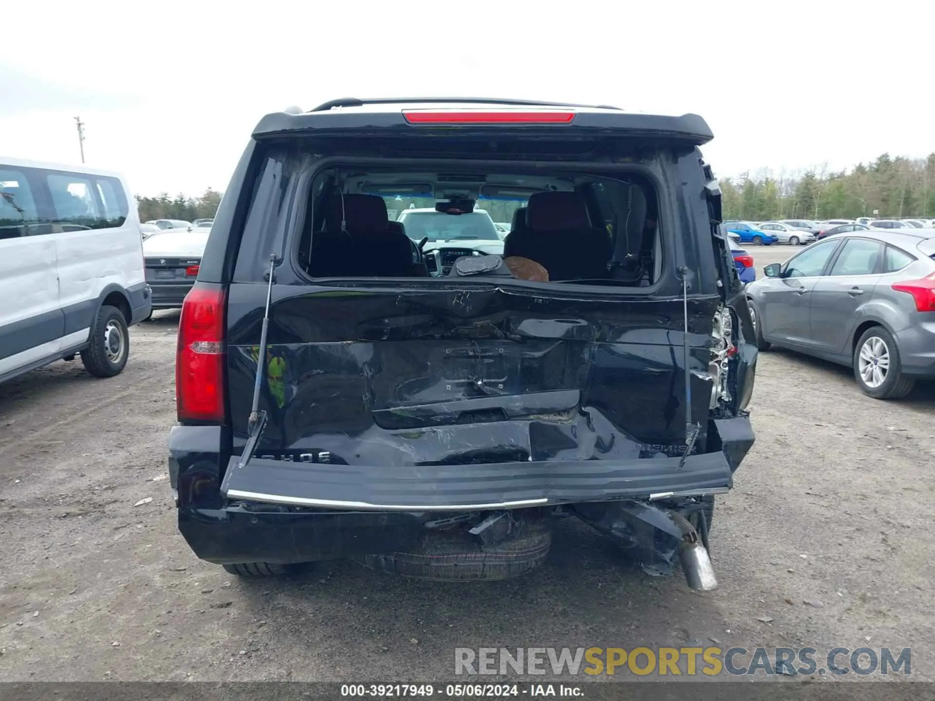 17 Photograph of a damaged car 1GNSKCKJ4LR126699 CHEVROLET TAHOE 2020