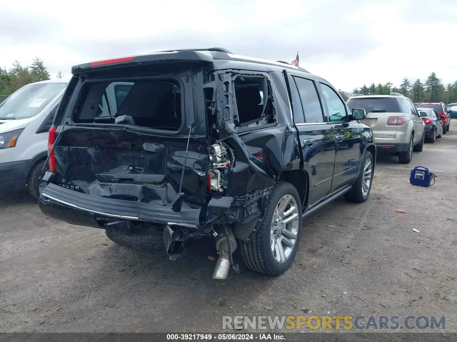 4 Photograph of a damaged car 1GNSKCKJ4LR126699 CHEVROLET TAHOE 2020