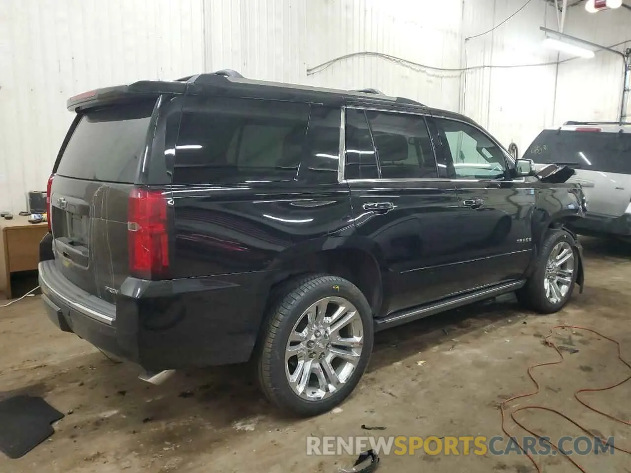 3 Photograph of a damaged car 1GNSKCKJ5LR122385 CHEVROLET TAHOE 2020