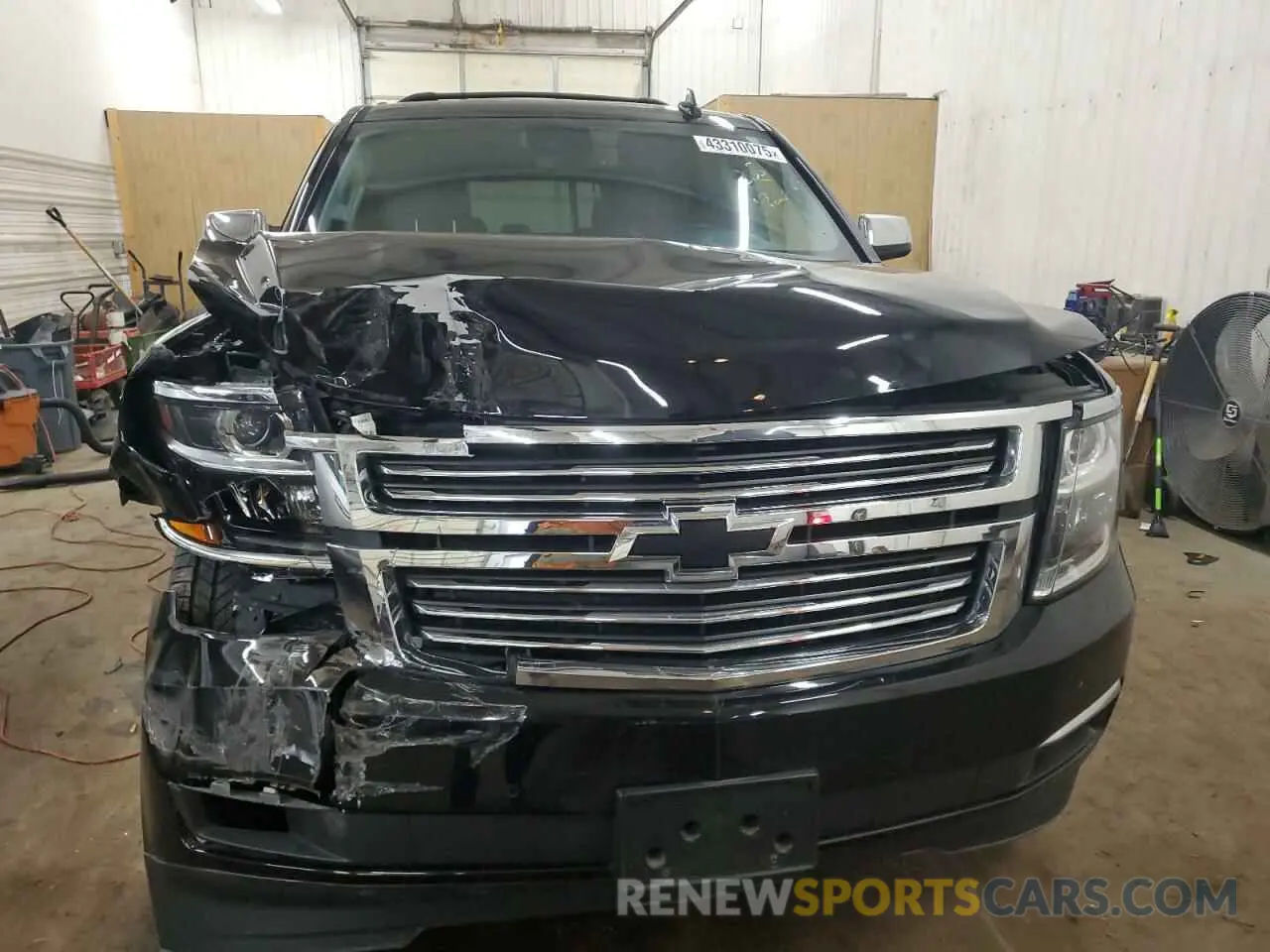 5 Photograph of a damaged car 1GNSKCKJ5LR122385 CHEVROLET TAHOE 2020