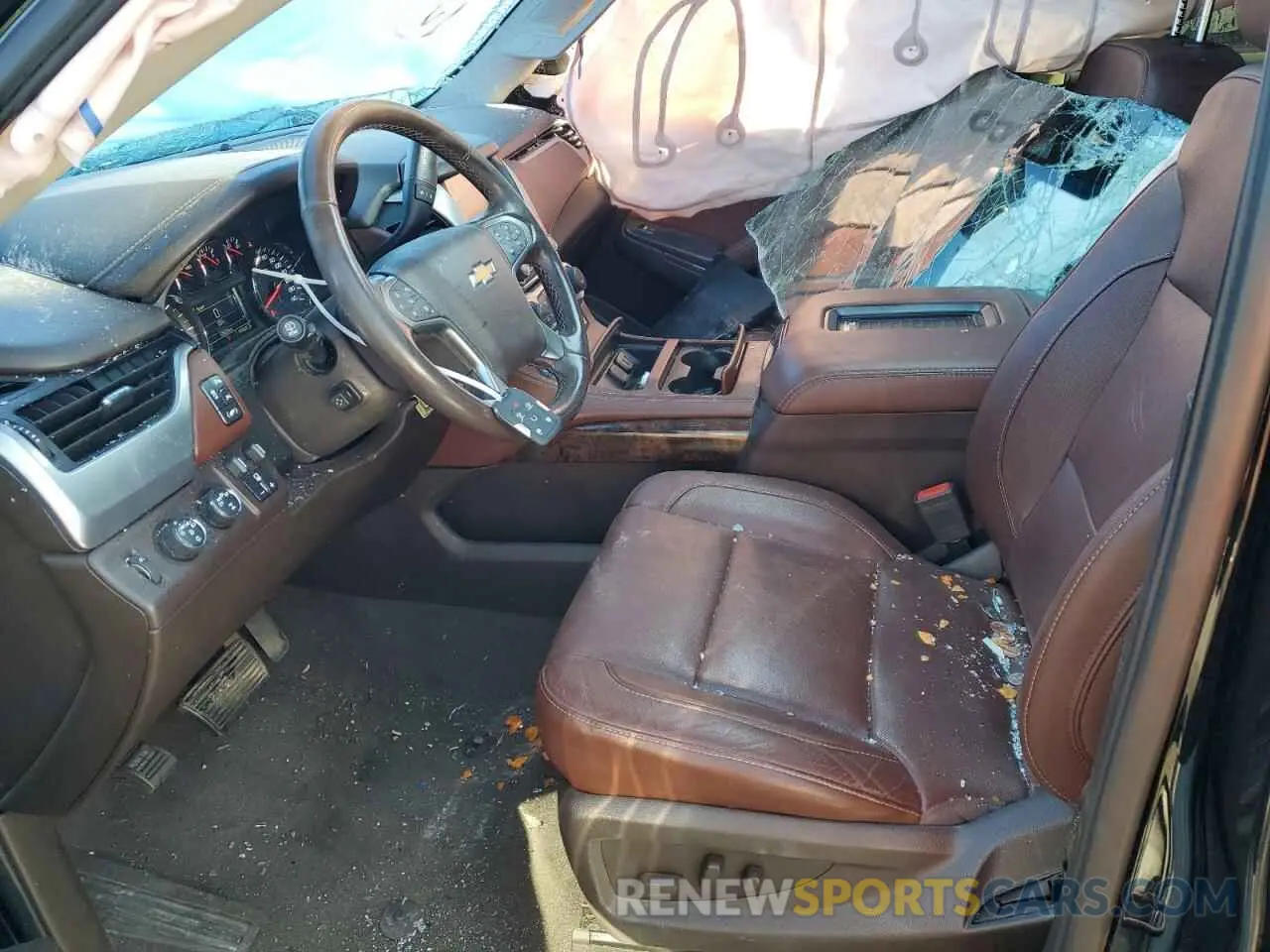 7 Photograph of a damaged car 1GNSKCKJ5LR169805 CHEVROLET TAHOE 2020