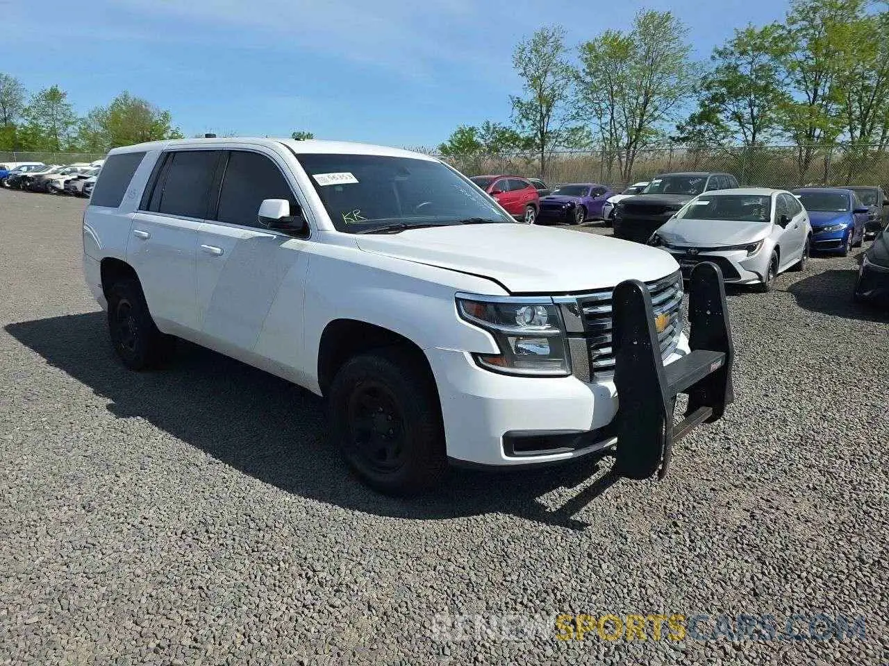 3 Photograph of a damaged car 1GNSKDEC1LR229808 CHEVROLET TAHOE 2020