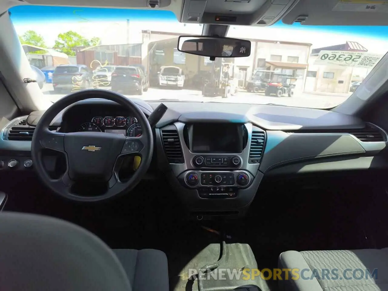 9 Photograph of a damaged car 1GNSKDEC3LR188386 CHEVROLET TAHOE 2020