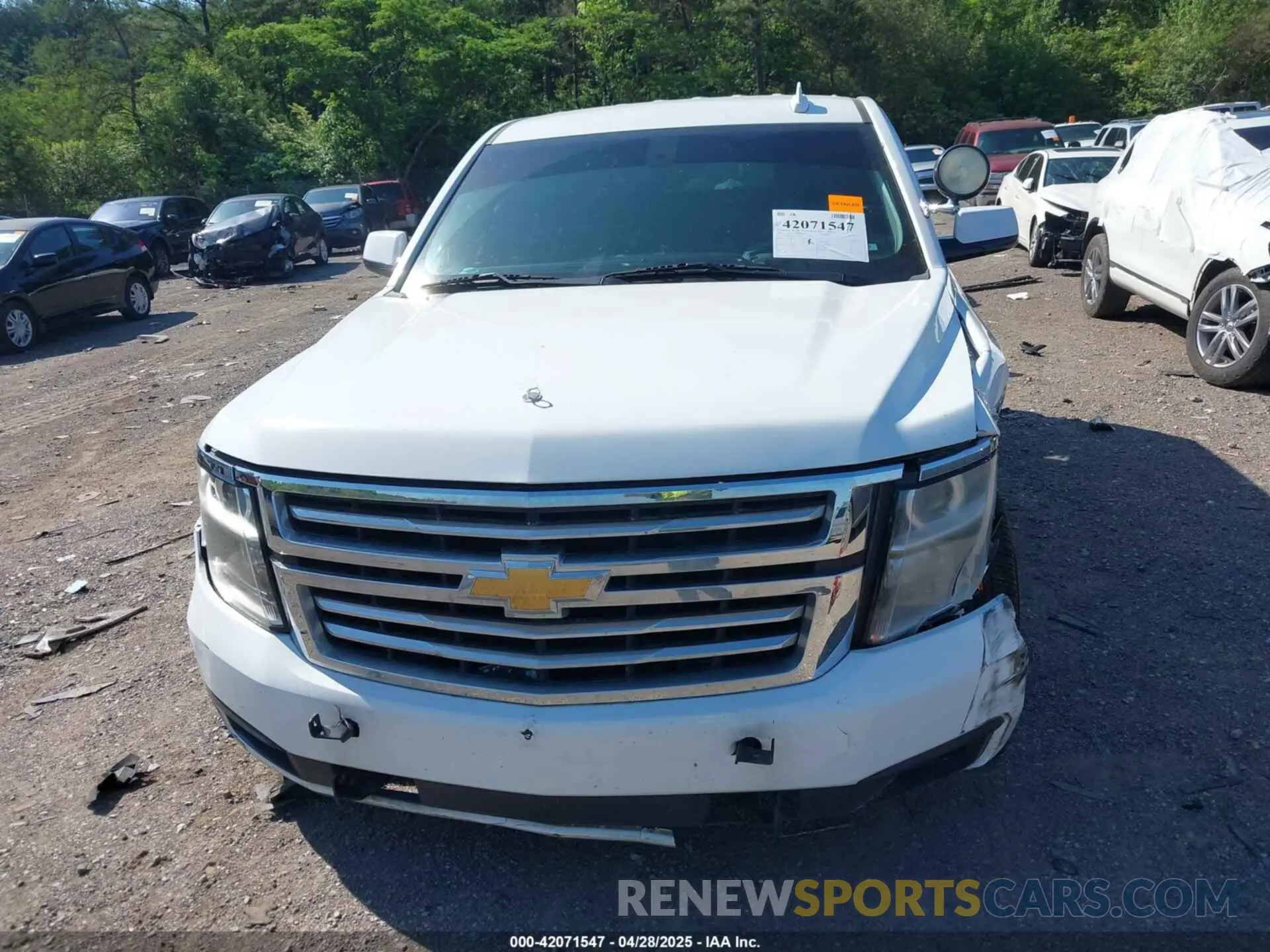 12 Photograph of a damaged car 1GNSKDEC7LR124772 CHEVROLET TAHOE 2020