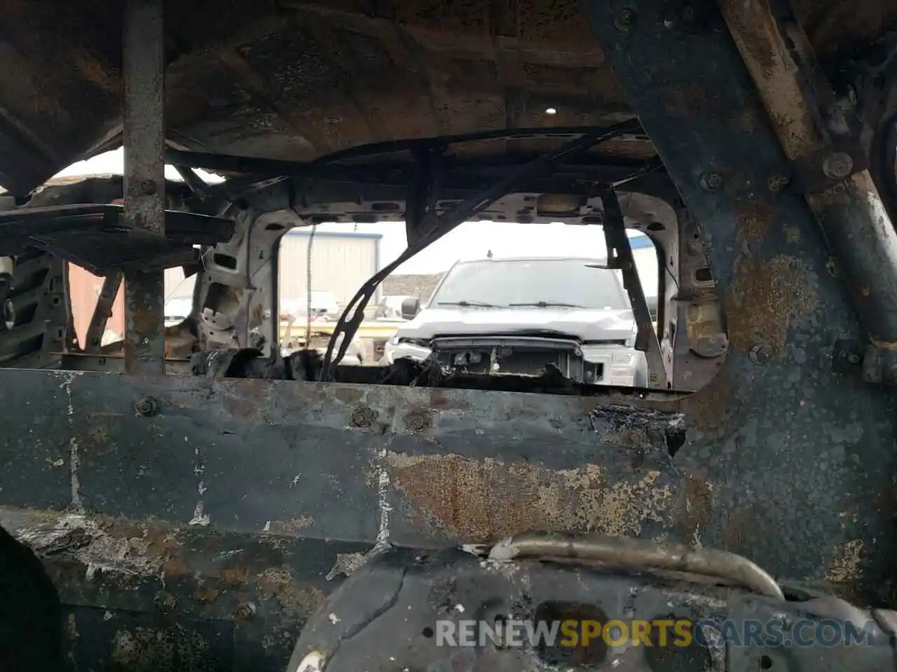 10 Photograph of a damaged car 1GNSKDEC8LR123128 CHEVROLET TAHOE 2020