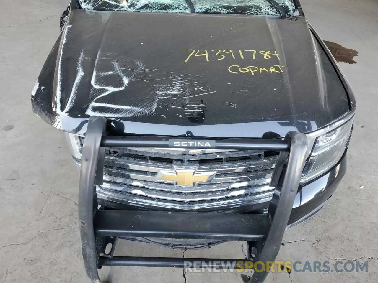 11 Photograph of a damaged car 1GNSKDEC9LR262894 CHEVROLET TAHOE 2020