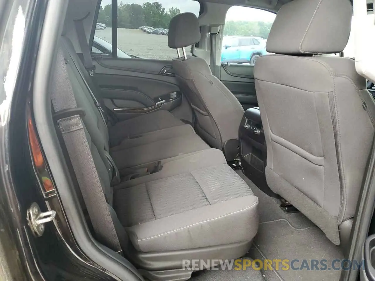 11 Photograph of a damaged car 1GNSKFKC6LR166558 CHEVROLET TAHOE 2020