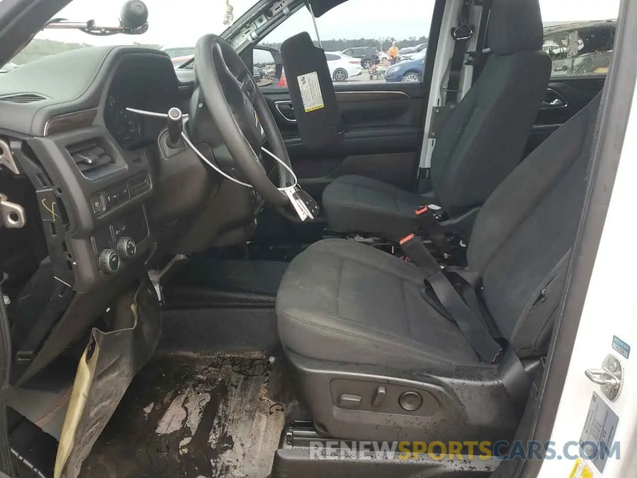 7 Photograph of a damaged car 1GNSCLED8MR467155 CHEVROLET TAHOE 2021