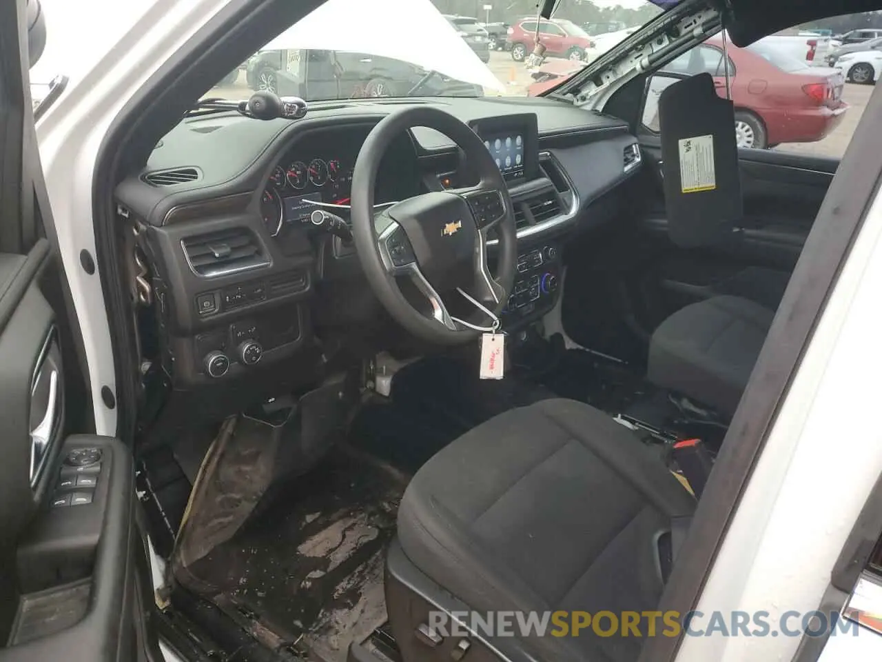 8 Photograph of a damaged car 1GNSCLED8MR467155 CHEVROLET TAHOE 2021
