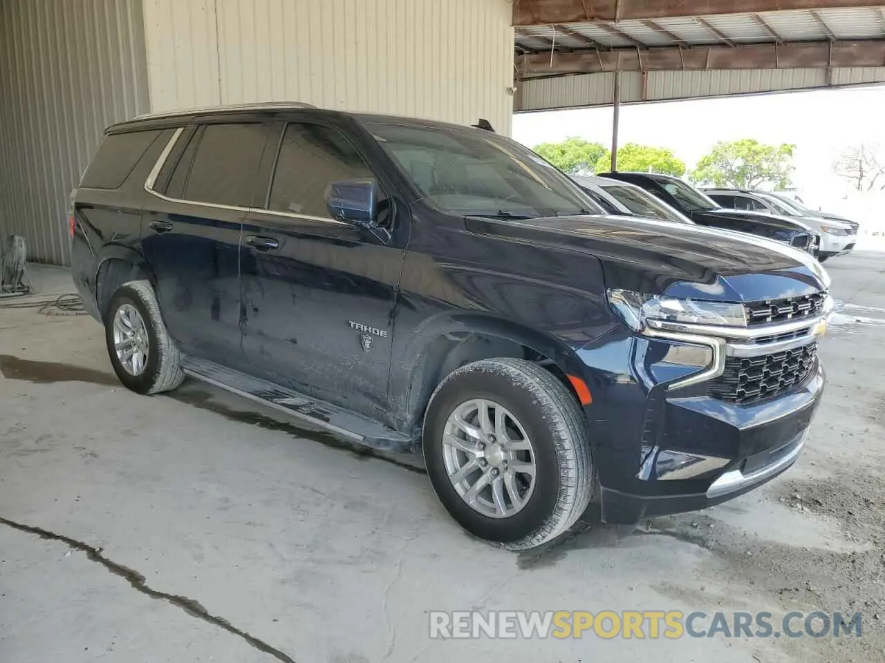 4 Photograph of a damaged car 1GNSCMKD0MR392607 CHEVROLET TAHOE 2021