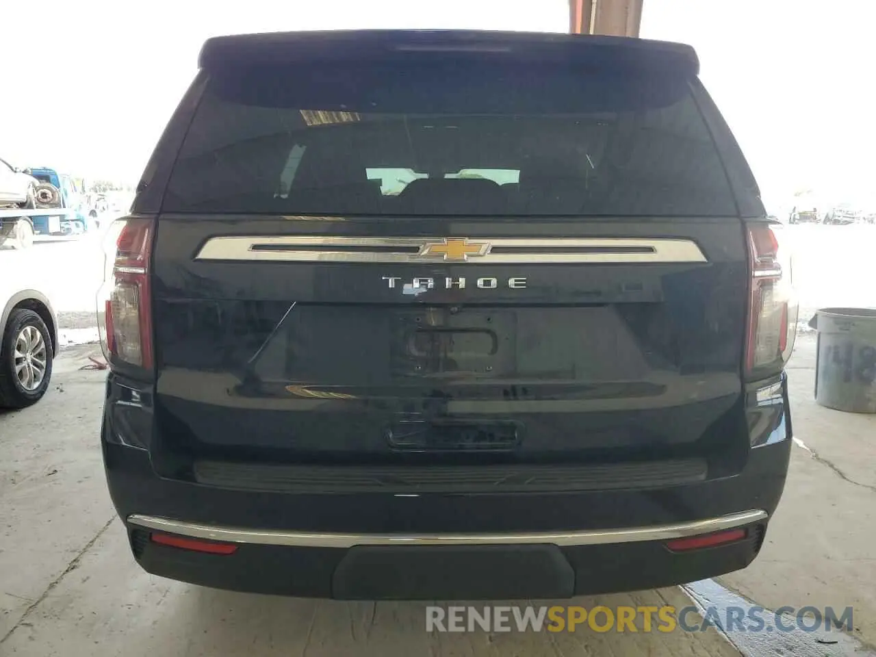 6 Photograph of a damaged car 1GNSCMKD0MR392607 CHEVROLET TAHOE 2021