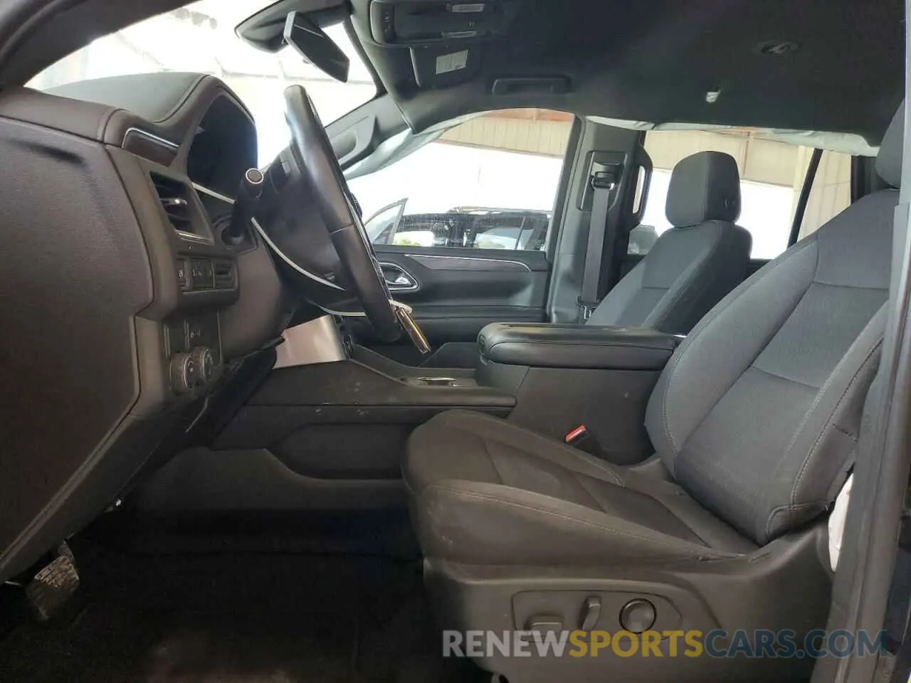 7 Photograph of a damaged car 1GNSCMKD0MR392607 CHEVROLET TAHOE 2021