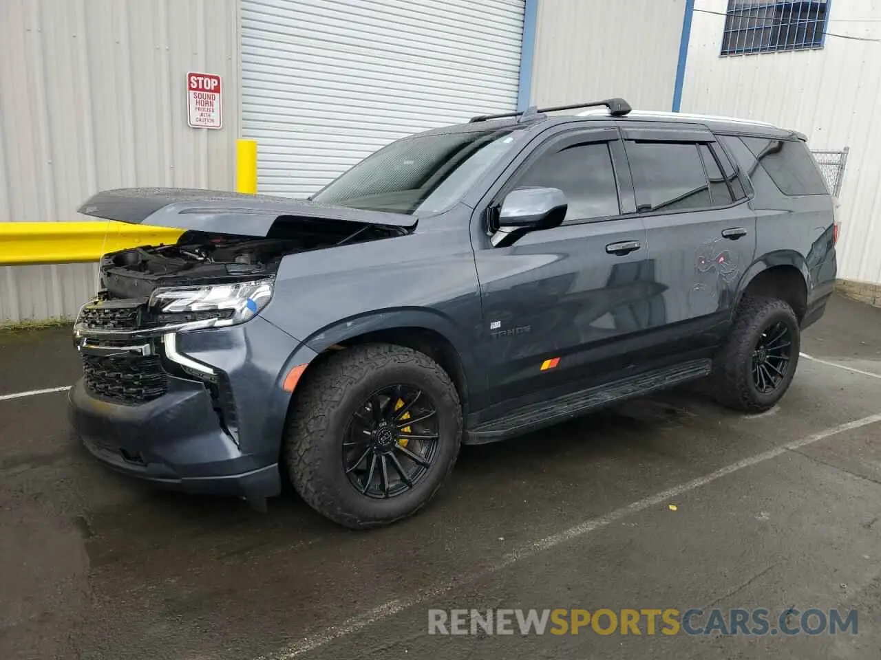 1 Photograph of a damaged car 1GNSCMKT1MR340734 CHEVROLET TAHOE 2021