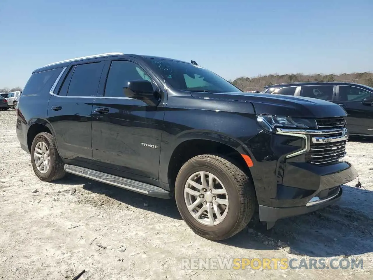 4 Photograph of a damaged car 1GNSCNKD0MR301731 CHEVROLET TAHOE 2021