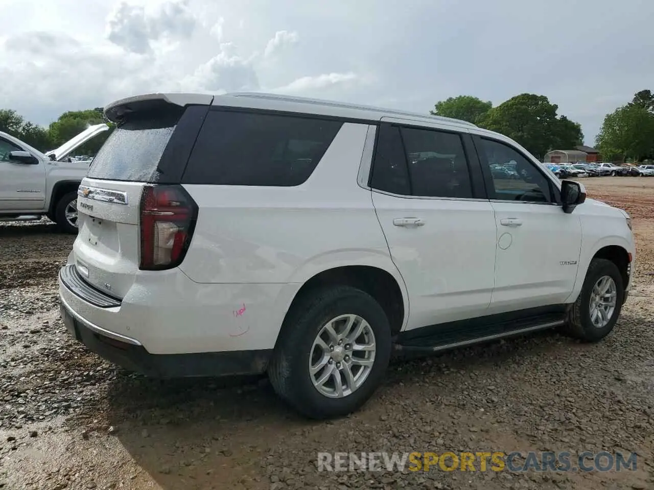 3 Photograph of a damaged car 1GNSCNKD0MR418886 CHEVROLET TAHOE 2021