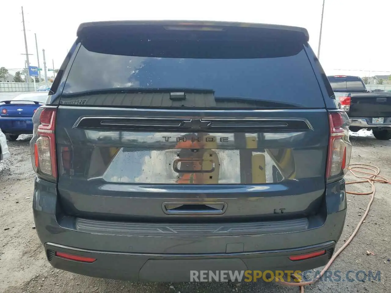 6 Photograph of a damaged car 1GNSCNKD5MR110516 CHEVROLET TAHOE 2021