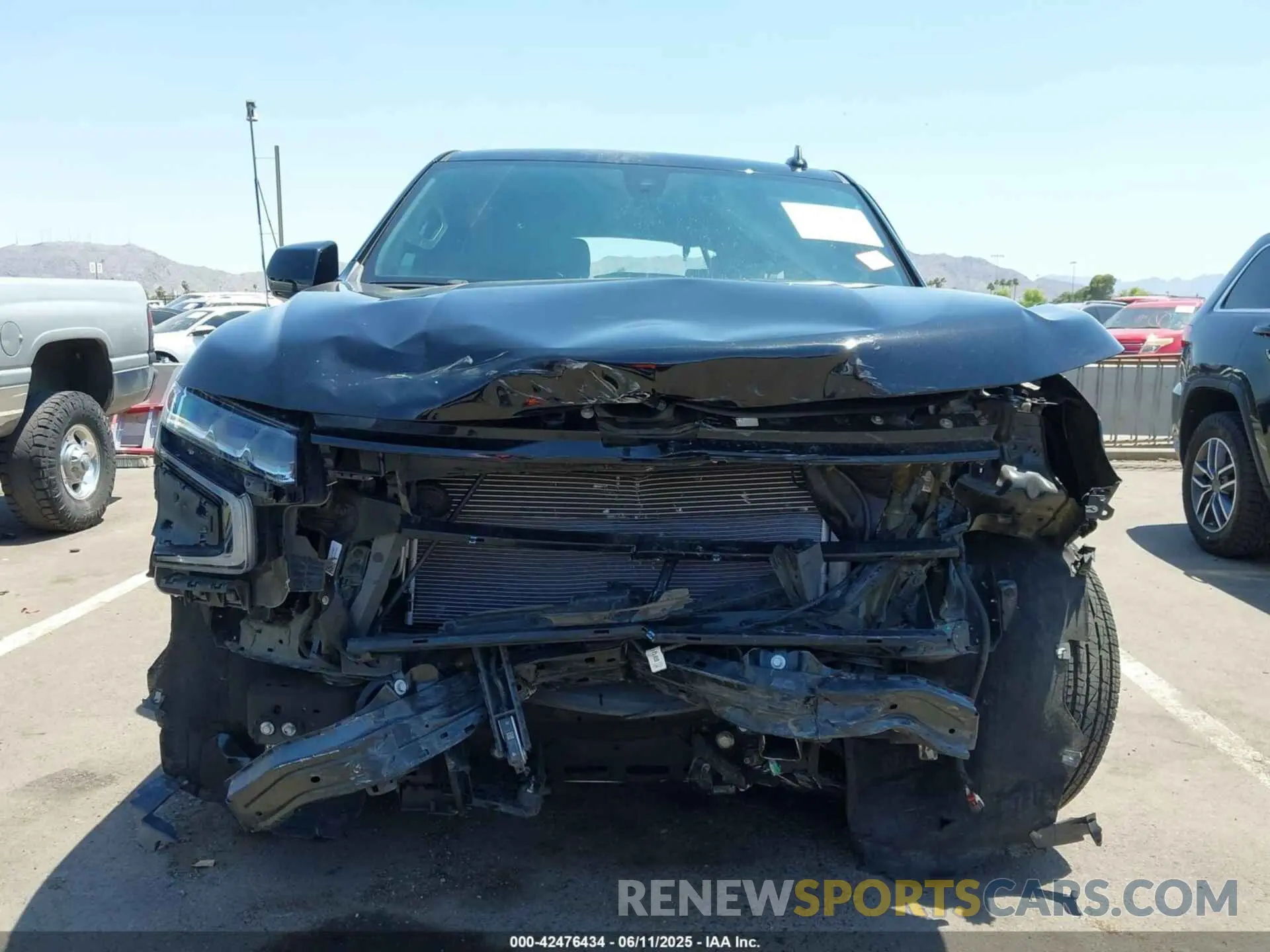 13 Photograph of a damaged car 1GNSCNKD5MR263476 CHEVROLET TAHOE 2021