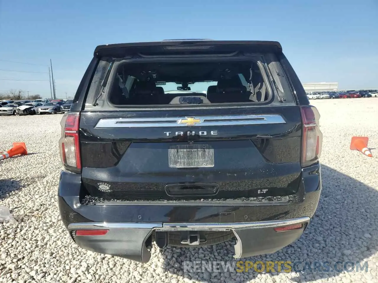 6 Photograph of a damaged car 1GNSCNKD7MR136017 CHEVROLET TAHOE 2021