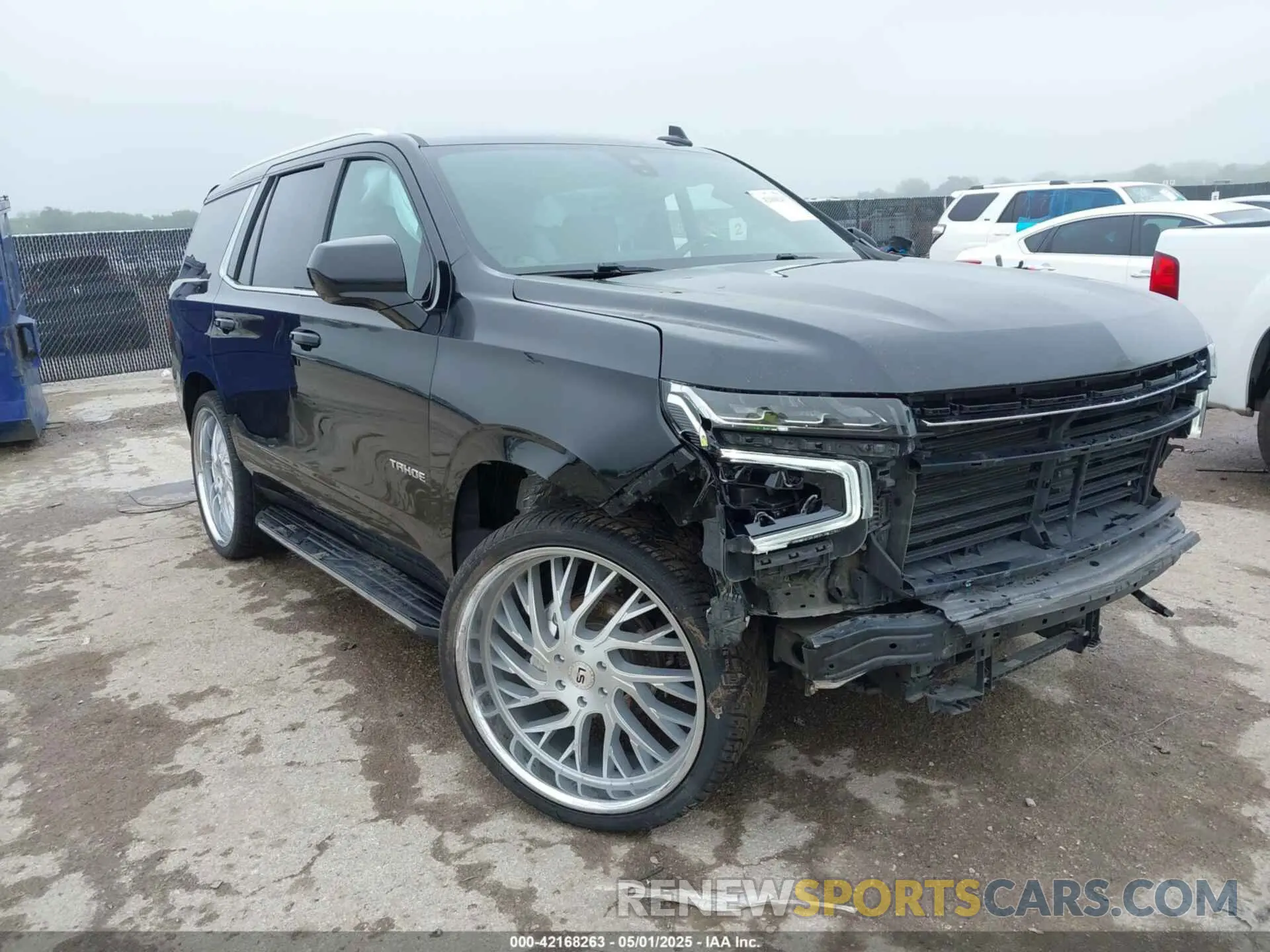 1 Photograph of a damaged car 1GNSCNKDXMR172381 CHEVROLET TAHOE 2021