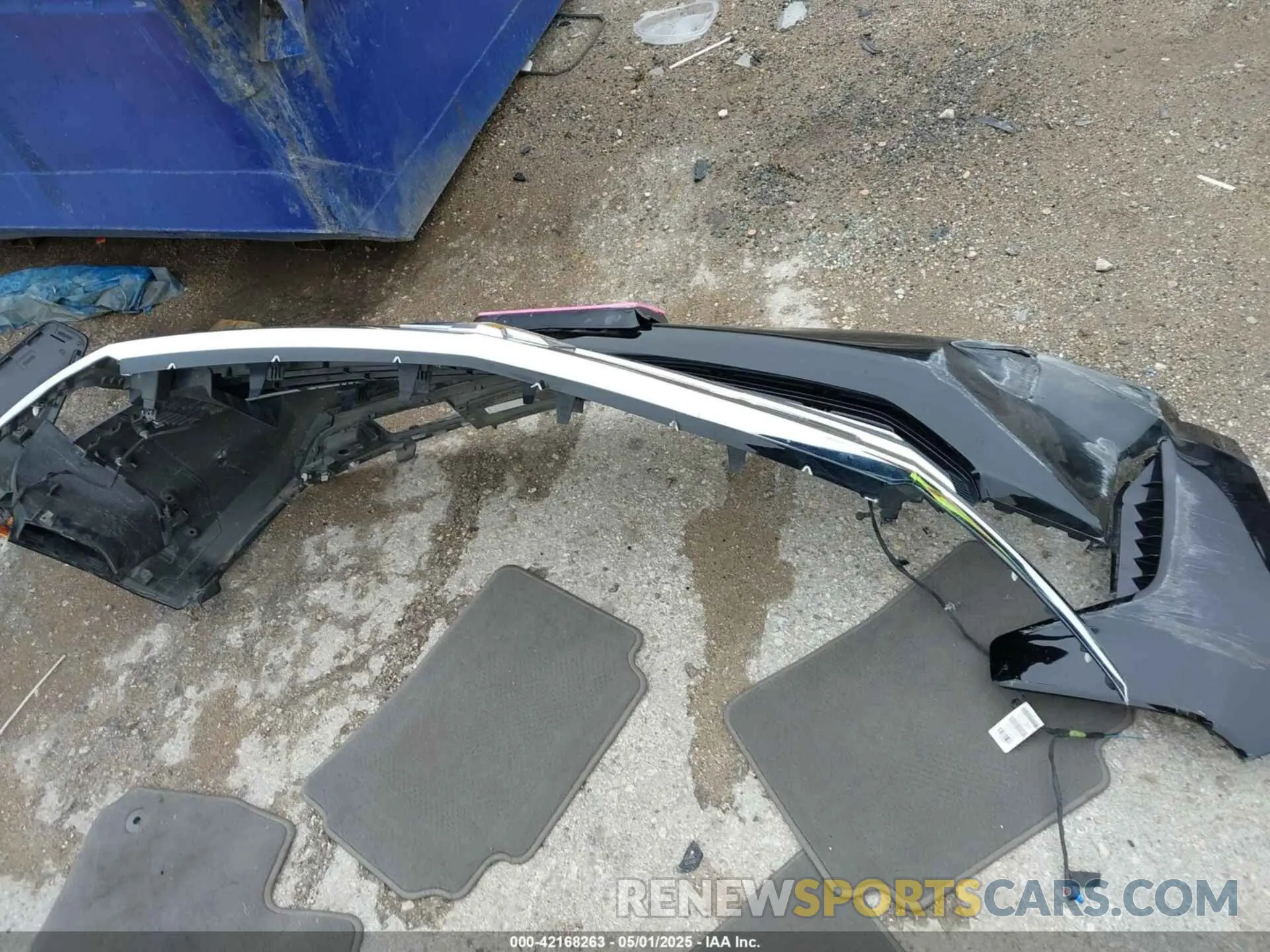 12 Photograph of a damaged car 1GNSCNKDXMR172381 CHEVROLET TAHOE 2021