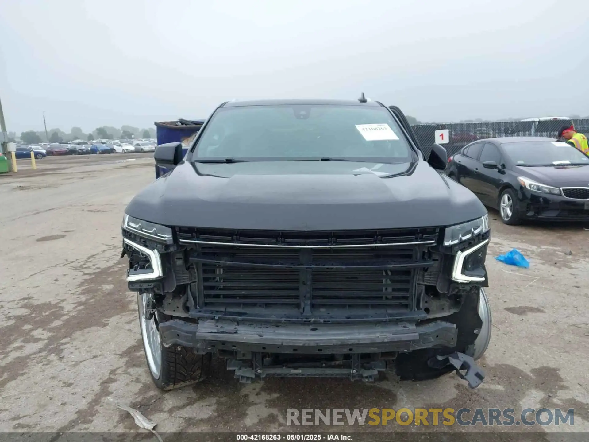 13 Photograph of a damaged car 1GNSCNKDXMR172381 CHEVROLET TAHOE 2021
