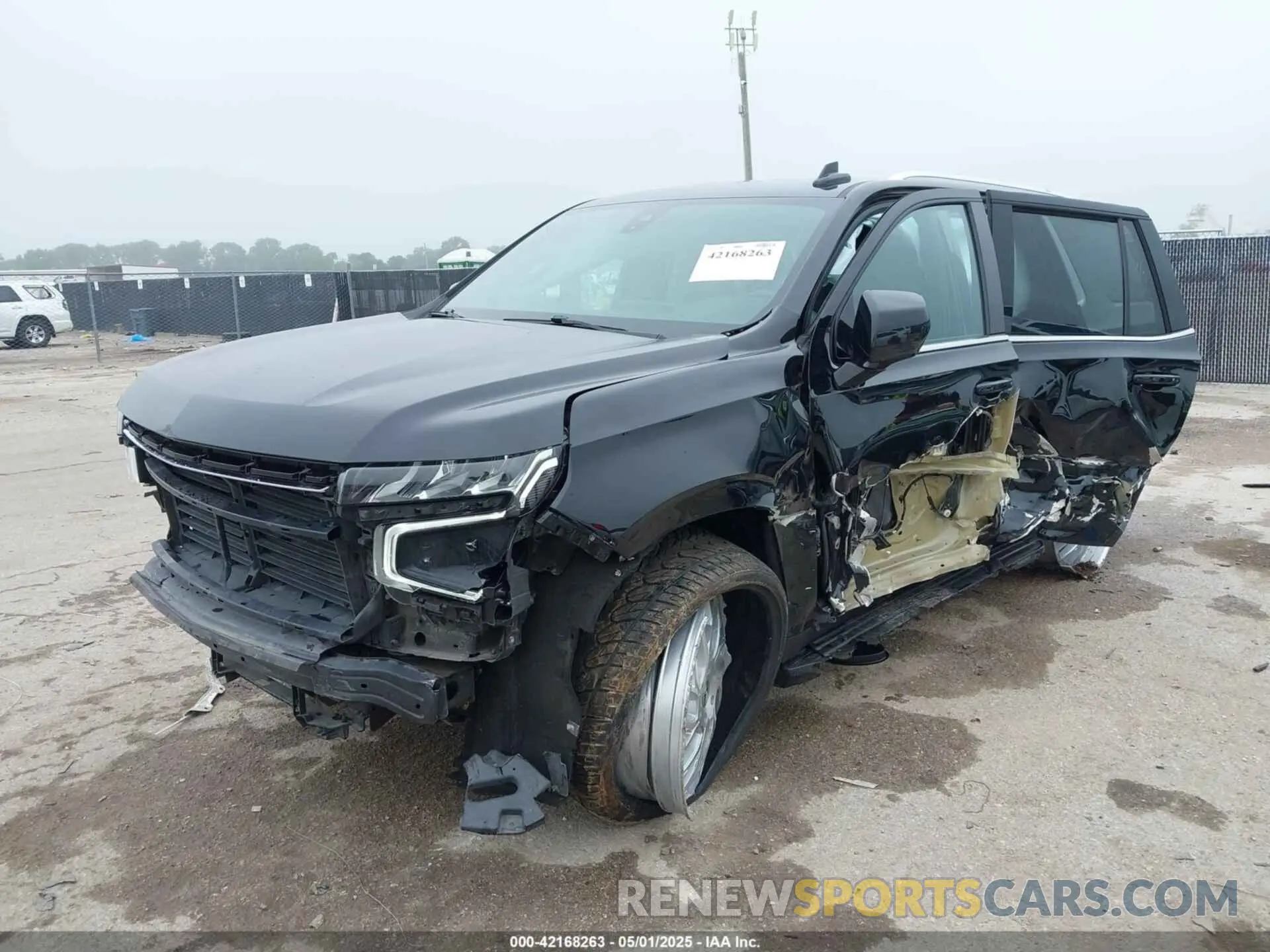 2 Photograph of a damaged car 1GNSCNKDXMR172381 CHEVROLET TAHOE 2021