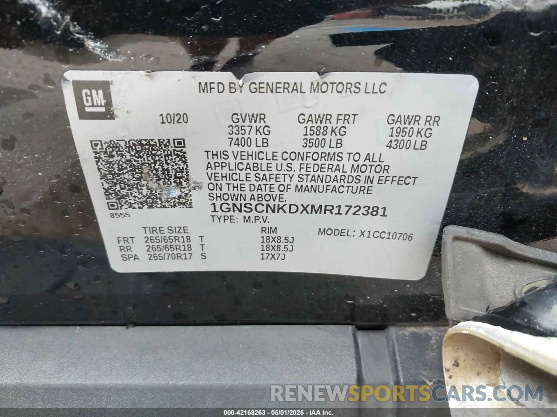 9 Photograph of a damaged car 1GNSCNKDXMR172381 CHEVROLET TAHOE 2021