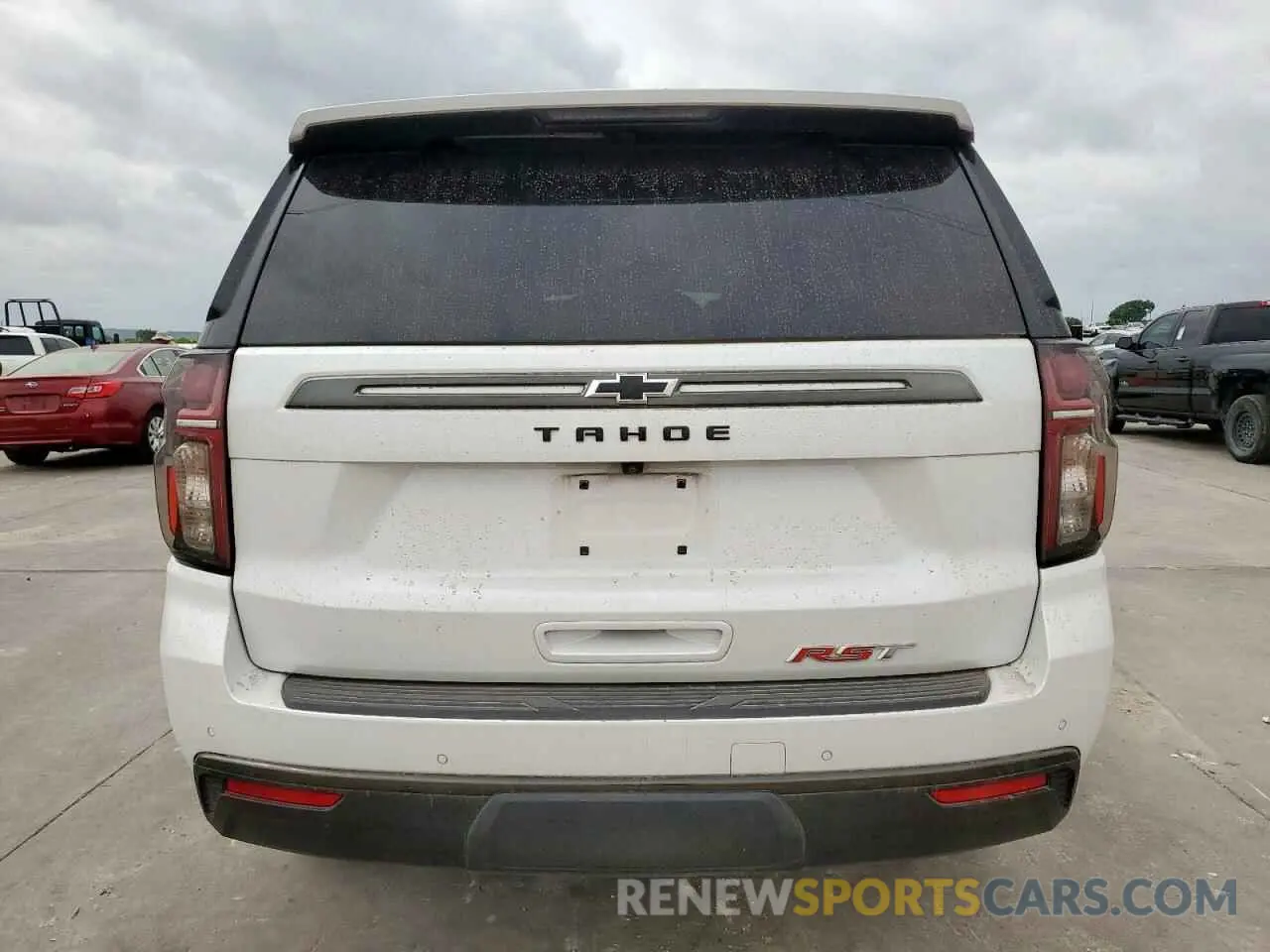 6 Photograph of a damaged car 1GNSCRKD2MR300815 CHEVROLET TAHOE 2021