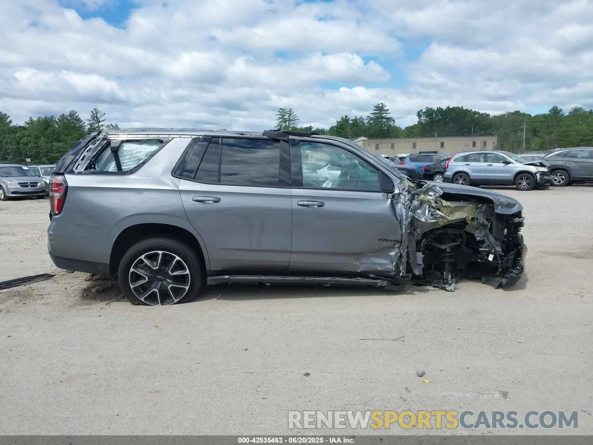 12 Photograph of a damaged car 1GNSCRKD3MR199039 CHEVROLET TAHOE 2021