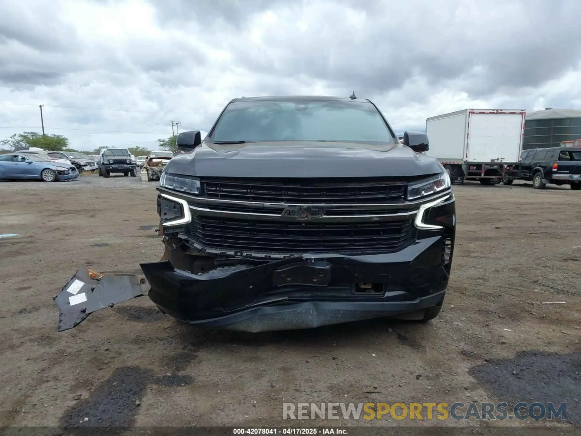 12 Photograph of a damaged car 1GNSCRKD9MR245313 CHEVROLET TAHOE 2021