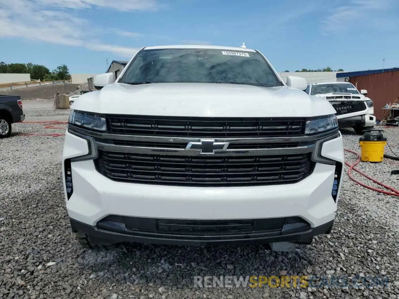5 Photograph of a damaged car 1GNSCRKD9MR395972 CHEVROLET TAHOE 2021