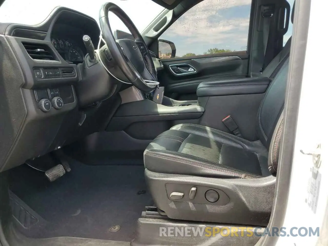 7 Photograph of a damaged car 1GNSCRKD9MR395972 CHEVROLET TAHOE 2021